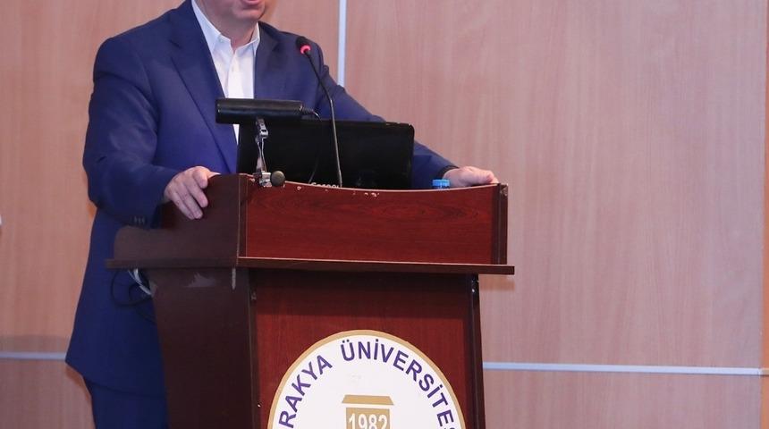 Trakya &Uuml;niversitesi&rsquo;nde T&uuml;rkiye ve D&uuml;nya Ekonomisi konuşuldu