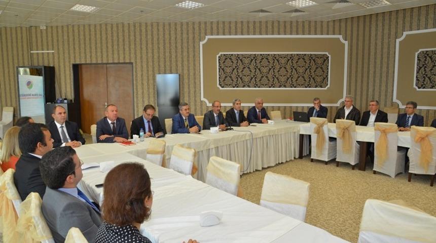 KAE&Uuml;&rsquo;sine kalite s&uuml;recinde katkı sunan idari ve akademik personele teşekk&uuml;r belgesi verildi