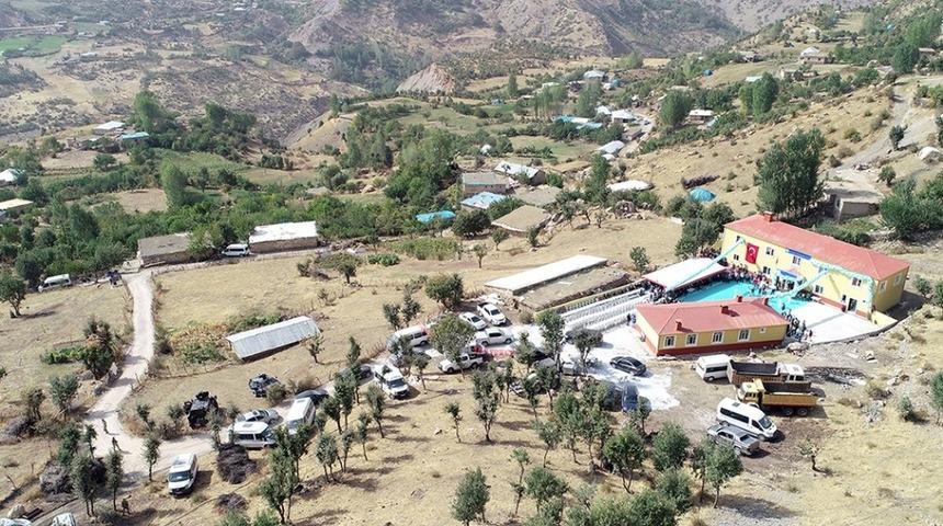 Hayırseverlerden &Ccedil;atak&rsquo;a okul