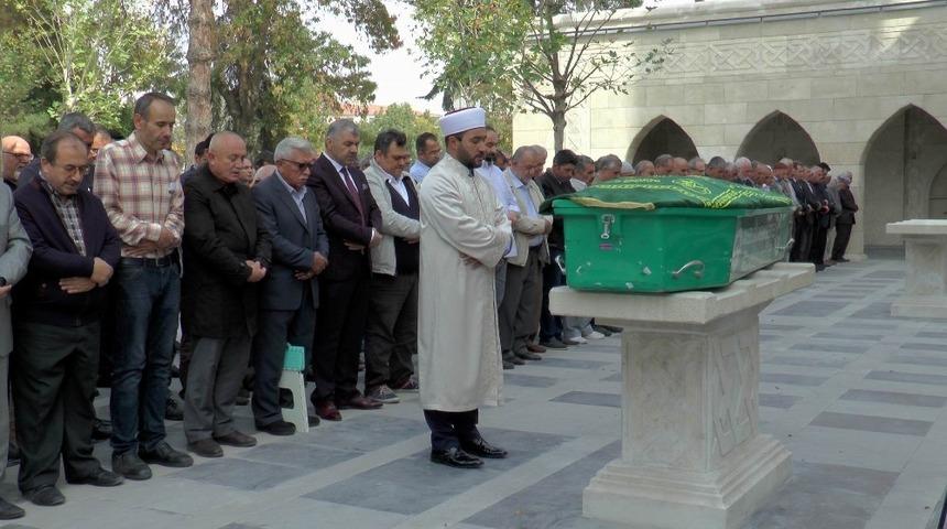 Kolonyacı &Ccedil;&ouml;pl&uuml;oğlu yaşamını yitirdi