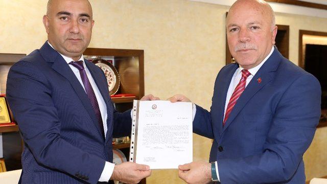 Azerbaycan Dışişleri Bakanı Memmedyarov’dan Başkan Sekmen’e teşekkür mektubu