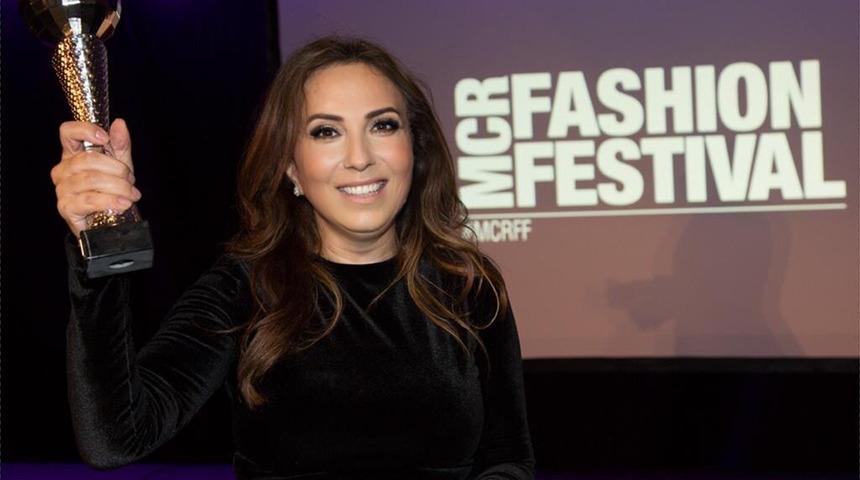 İngiltere&rsquo;nin &ldquo;En İyi Moda Tasarımcısı&rdquo; Zeynep Kartal oldu