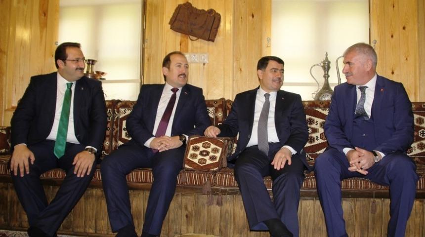 İstanbul Valisi Şahin baba ocağı Bayburt&rsquo;ta