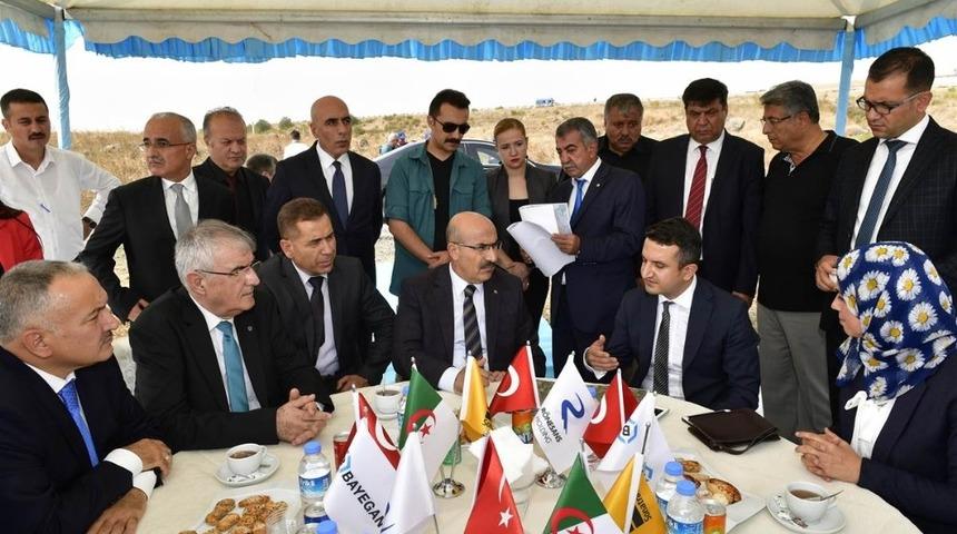 Vali Demirtaş, Mega Petrokimya Endüstri Bölgesi alanında incelemelerde bulundu