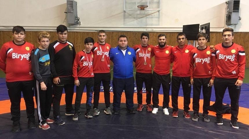 Trakya Birlik Spor Kul&uuml;b&uuml;, Yıldızlar Ligine y&uuml;kselmeye hak kazandı