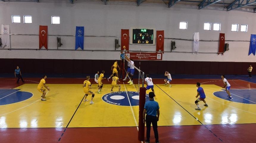 Eğirdir Elmaspor, Konya B&uuml;y&uuml;kşehir Belediyespor&rsquo;dan 3 puan aldı