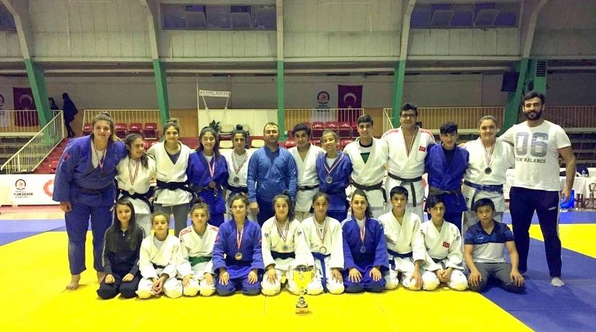 Denizli&rsquo;de, Salihli fırtınası esti