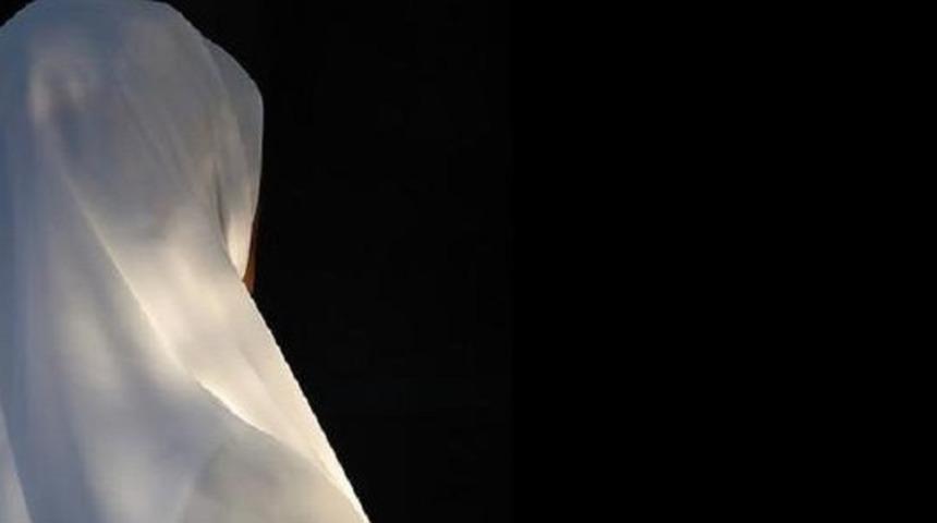 T&uuml;rban Orta&ouml;ğretimde Serbest Oldu Sosyal Medya İkiye B&ouml;l&uuml;nd&uuml;!