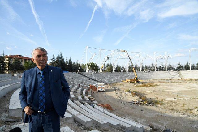 Türkiye’nin ilk Güreş Alanı ve Spor Kompleksi Isparta’da yükseliyor