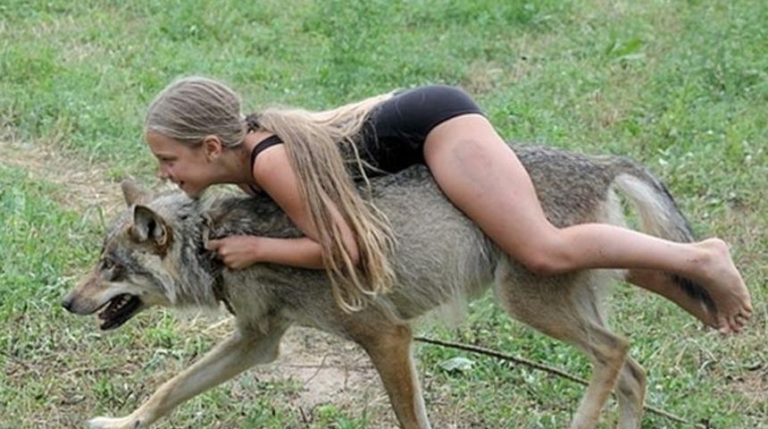 Beyaz Rusya'da Evde Kurtlarla Yaşamak