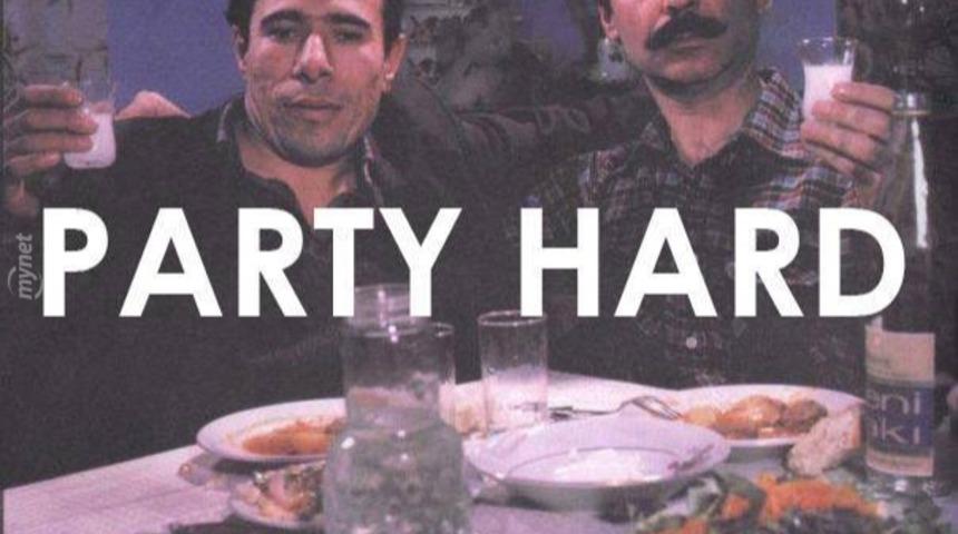  Paylaşmalık Bug&uuml;n Cuma GIF'leri!