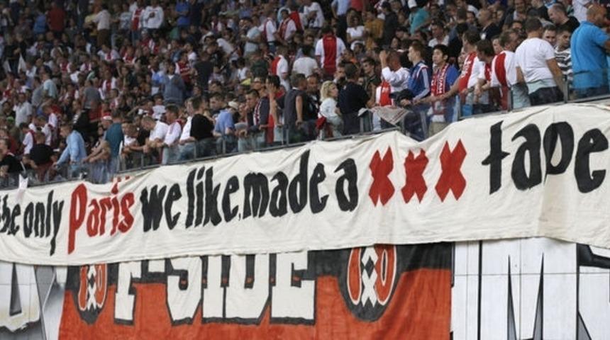 Ajax'tan XXX İ&ccedil;erikli Pankart Gibi Pankart