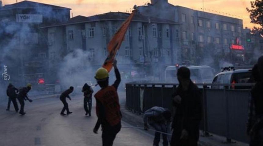 D&uuml;n Gece Bayramdı Diyenlere Duyurulur: T&uuml;rkiye Karıştı! 19 &Ouml;l&uuml; ve 6 İlde Sokağa &Ccedil;ıkma Yasağı Var