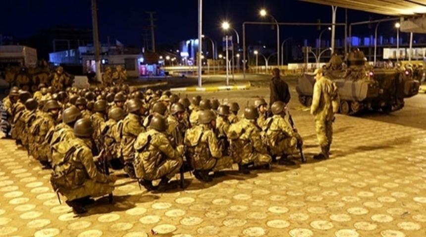 G&ouml;rd&uuml;kleriniz 80'lerden Değil 2014'ten. Asker Diyarbakır'a İndi