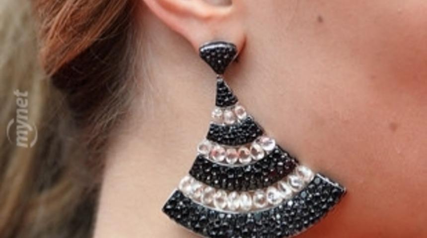 Hem G&ouml;ze Hem Kulağa Hoş Gelen D&ouml;vmeler