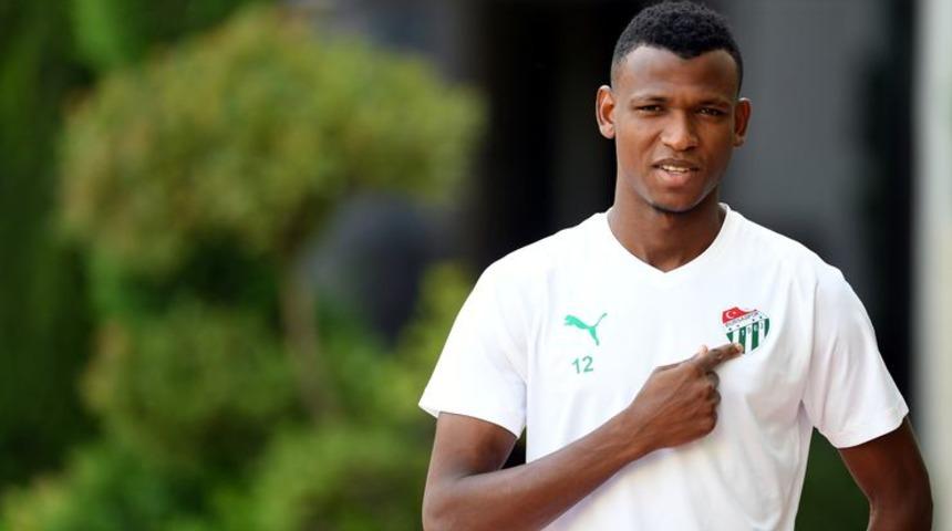 Abdullahi Shehu Galatasaray'a karşı forma giyemeyecek