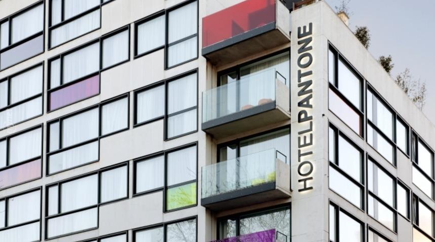 Tasarımcılar İçin Anlamlı, Herkes İçin Renkli ve Eğlenceli Bir Otel: Pantone Hotel, Brüksel