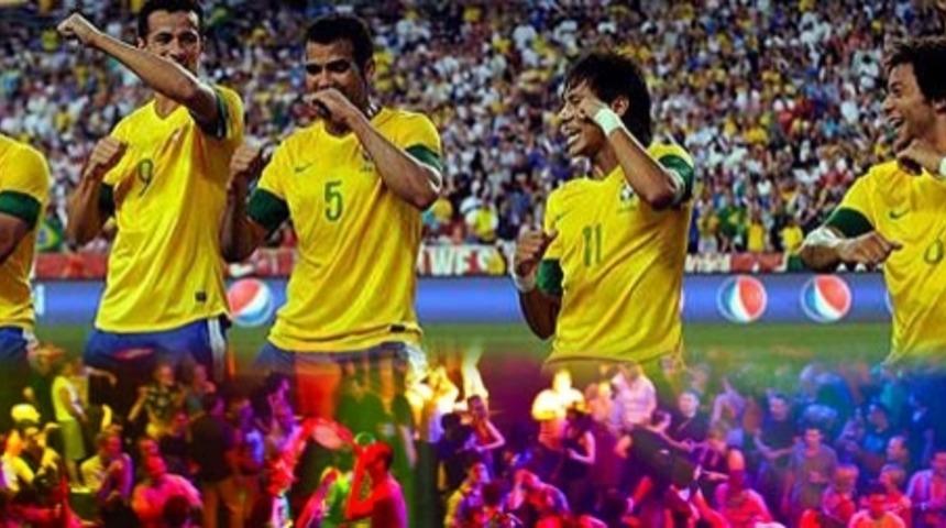 Brezilya Milli Takımı VS 45 Kadın