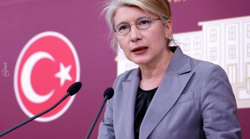 Emine &Uuml;lker Tarhan'ın Partisi Belli Oldu