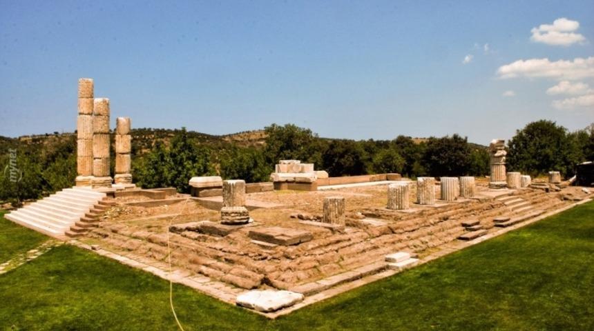 T&uuml;rkiye'den Ka&ccedil;ırılan Tarihi Eserlere &Ccedil;ok &Uuml;z&uuml;lmememize Neden Olan 7 Restorasyon Faciası