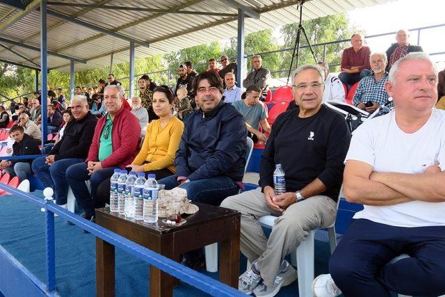 Foça Belediyespor’dan 3 puanı 3 golle aldı