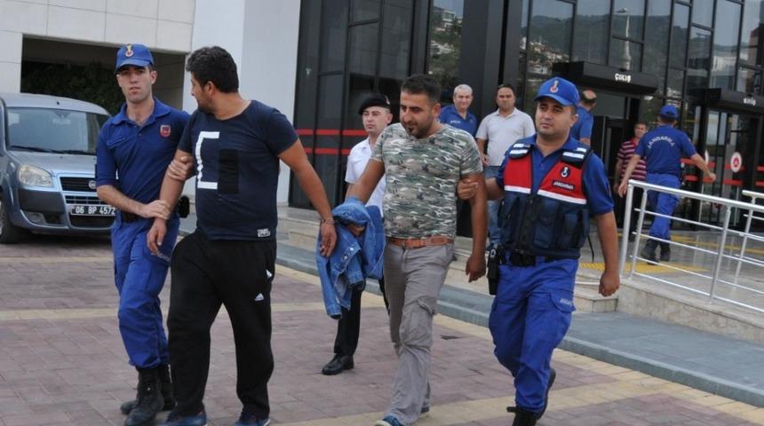 Uyuşturucu ş&uuml;phelileri yakalandı