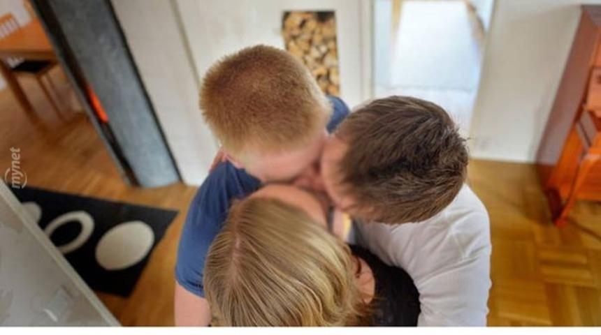 D&uuml;ğ&uuml;nde Aldım Bir Tane Eve Geldim İki Tane