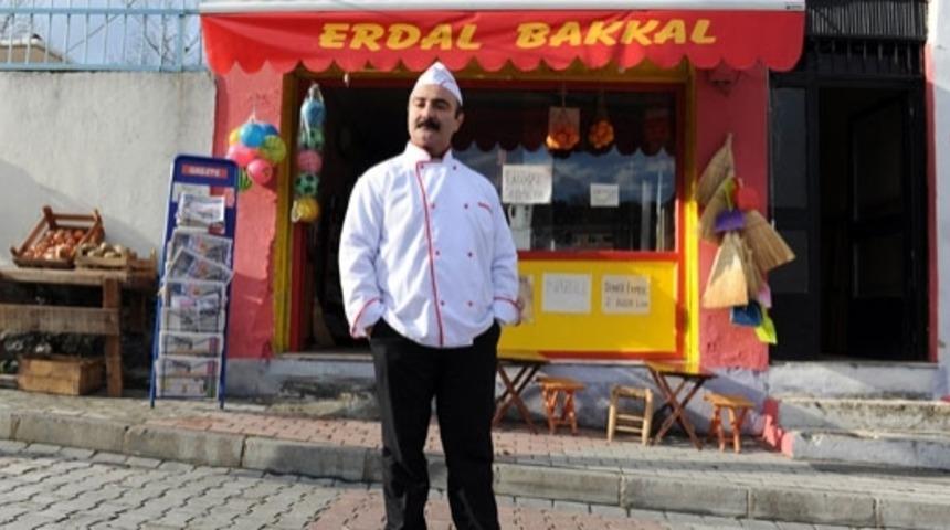 5 Soruda Erdal Bakkal ve Leyla ile Mecnun