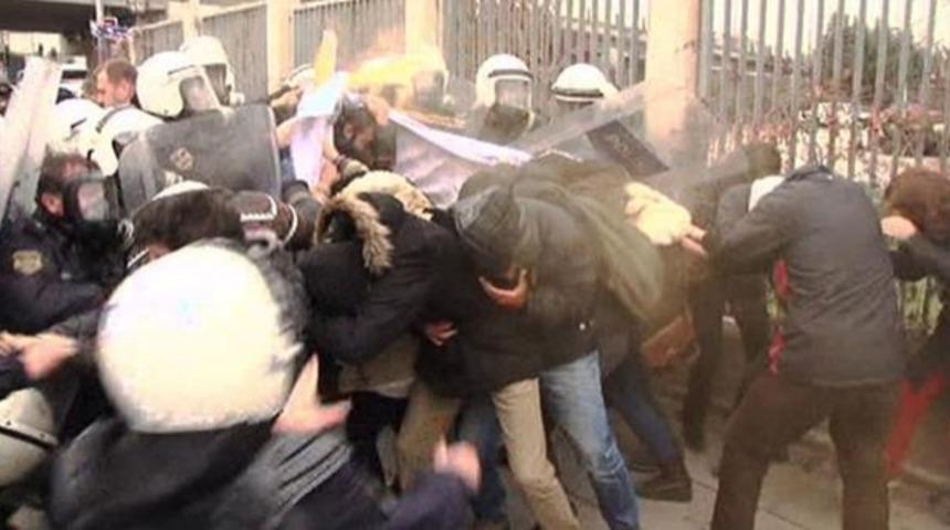 Ankara'da Polisin Kendini Bug&uuml;n Fazla Muhammed Ali Zannettiği Olay: Ak-Saray Protestosu