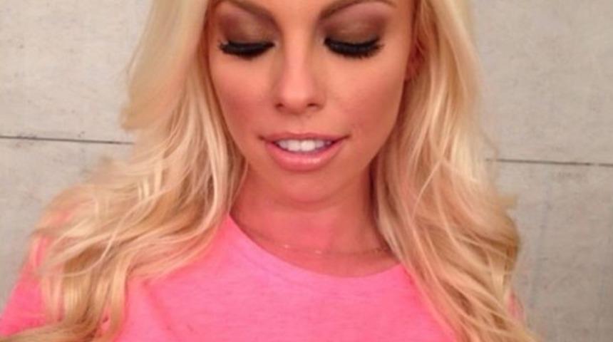 Makyajsız Halleriyle Fotoğraflanan 16 Porno Yıldızı