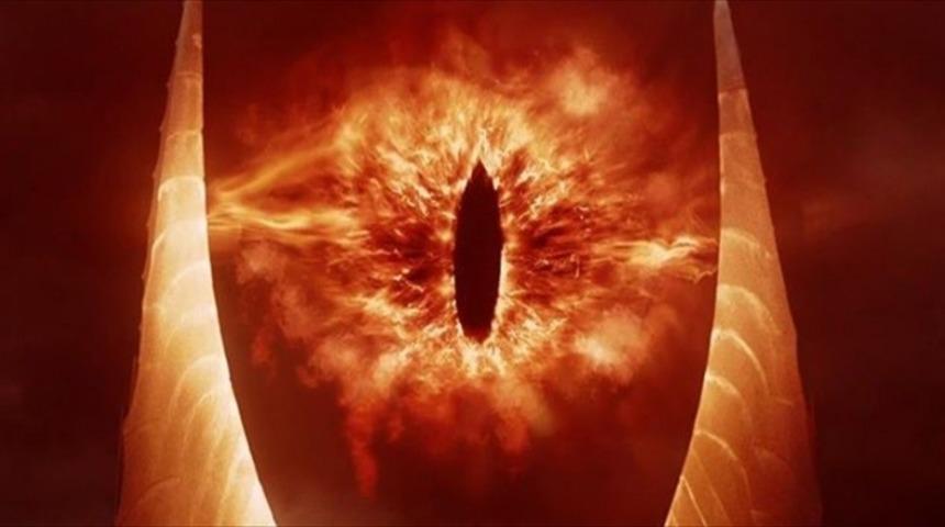 Y&uuml;z&uuml;klerin Efendisi'ndeki Sauron'un G&ouml;z&uuml; Rus Kilisesini Kızdırdı