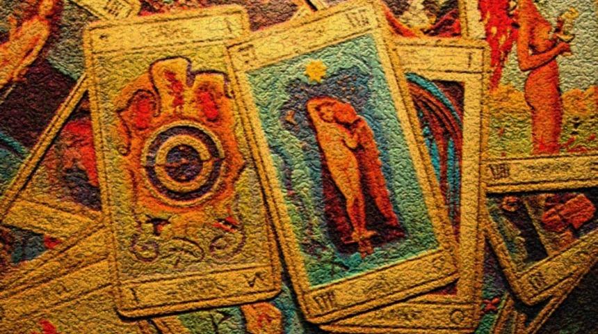 Tarot Kader &Ccedil;arkı Kartı Ne Anlama Gelir?