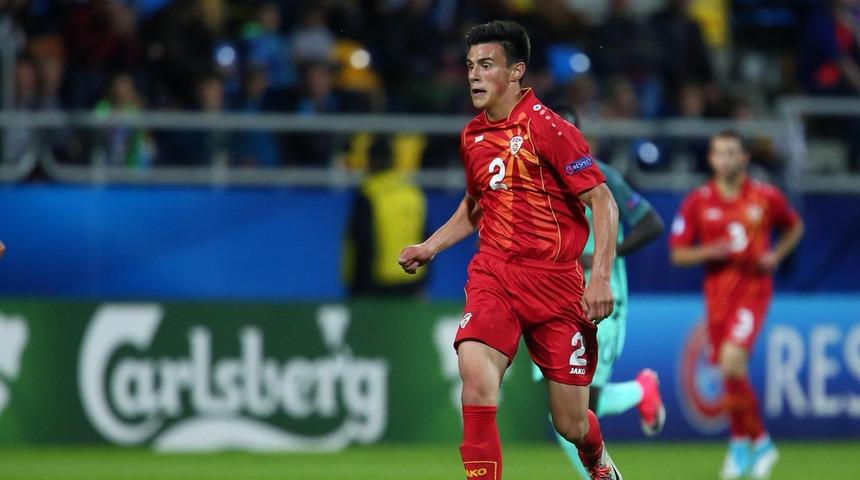 Ermenistan - Makedonya maçında Eljif Elmas kırmızı kart gördü