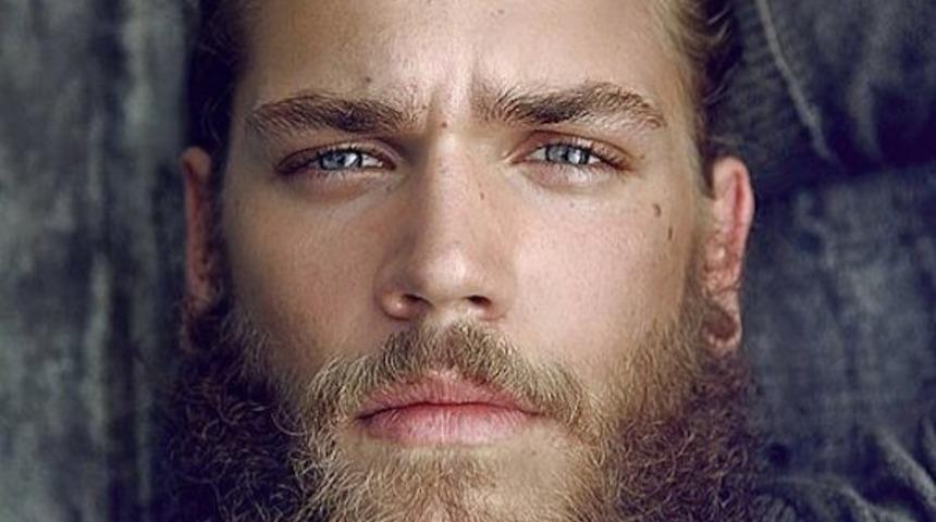 D&uuml;nyanın En Yakışıklı Erkek Modeline Bakmaya Kıyamayacaksınız!