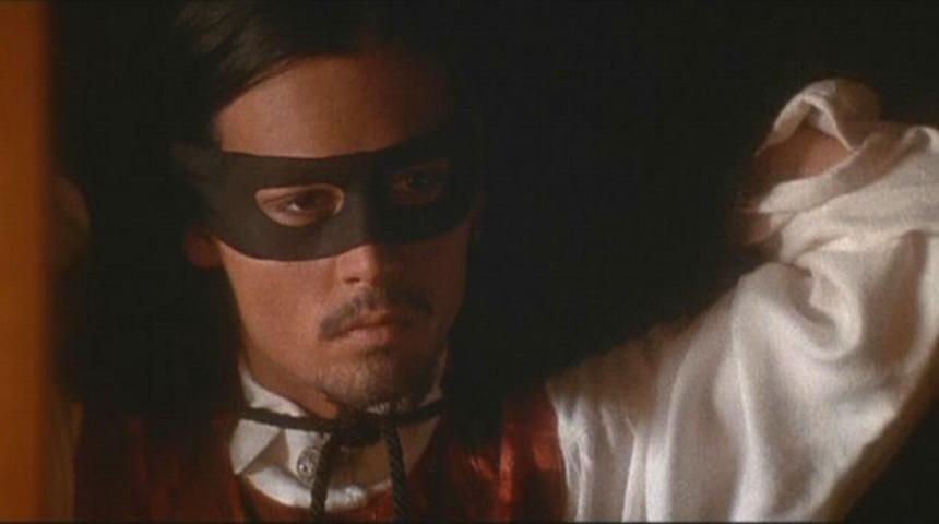 'Seni Seviyorum' Diyen Birine Verilmiş, Yaran 20 Cevap