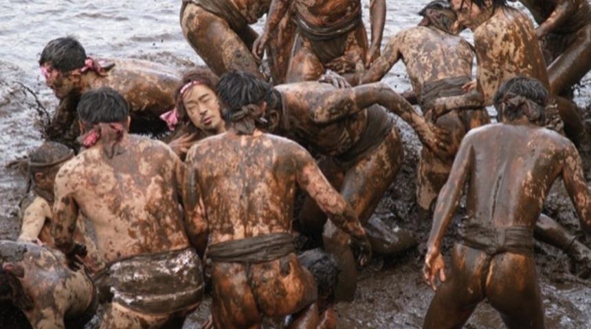 Kızlı Erkekli Kutlanan D&uuml;nyanın En &Ccedil;ılgın 10 Festivali