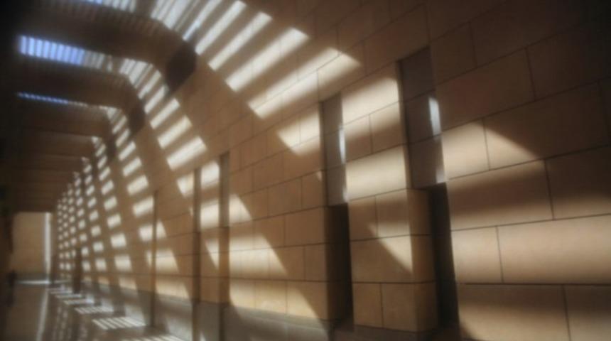 Pe&ccedil;eli Bir Kadının G&ouml;z&uuml;nden D&uuml;nya Nasıl G&ouml;r&uuml;n&uuml;yor?