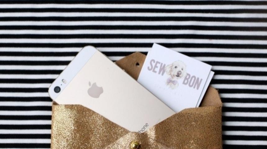 İki Adımda Kolayca Metalik Altın Rengi Kart &Ccedil;antanızı Yapın 