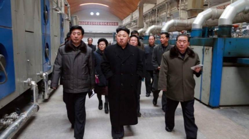 Kuzey Kore Obama'ya Maymun Dedi!