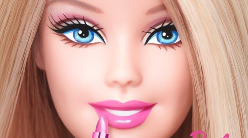 Barbie Makyaj Oyunları