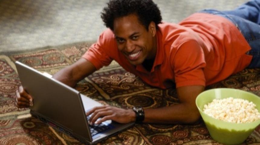 İnternetten Film İzlemek Yasak mı?