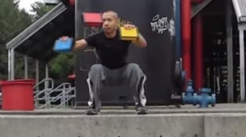 Bu Adam Hayatınızda G&ouml;rd&uuml;ğ&uuml;n&uuml;z En Yetenekli İnsan Olabilir!