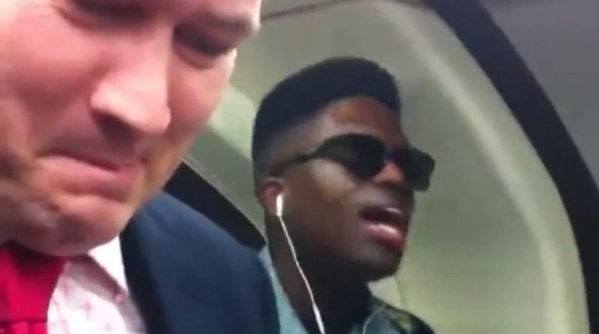 23 Yaşındaki Viral İnternet Yıldızı Nasıl Tımarhaneye D&uuml;şt&uuml;?