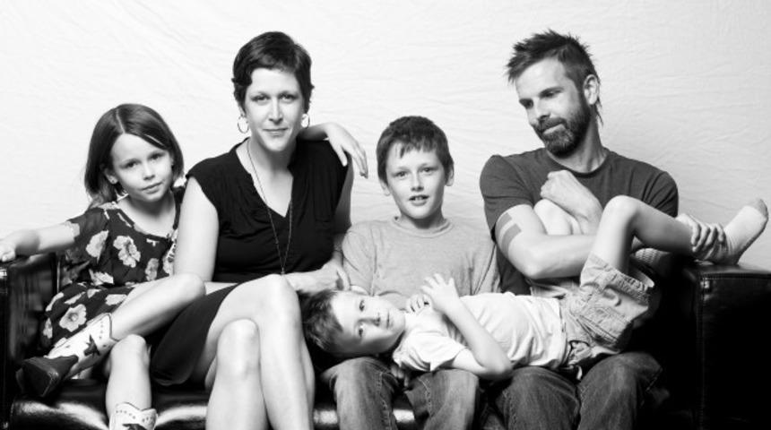 G&uuml;zel Bir Aile Fotoğrafı &Ccedil;ekmek İ&ccedil;in Bu İpu&ccedil;larını Bilin