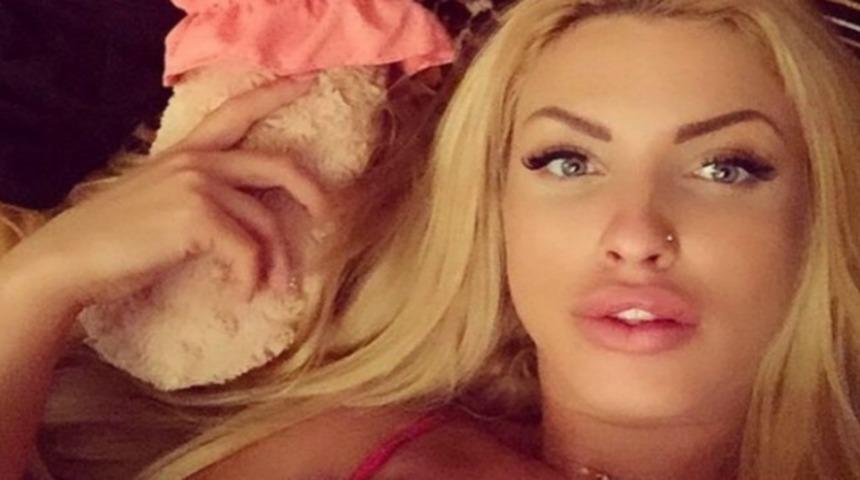 Kızının &Ccedil;ıplak Resmini Dergide G&ouml;r&uuml;nce İntihar Etti!