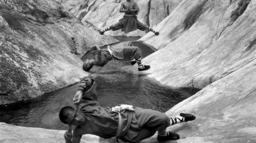 Ağzınızla Kuş Tutsanız Onlar Kadar Havalı Olamayacağınız 10 Keşiş