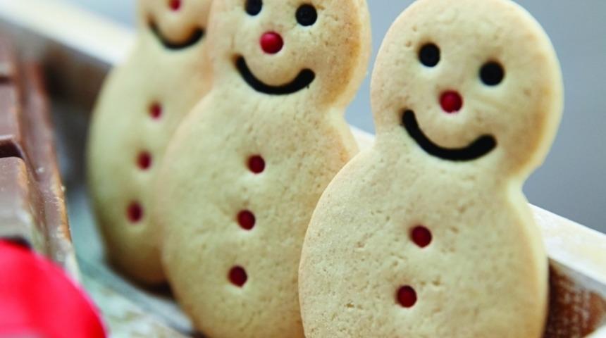 Evde Yapabileceğiniz Kardan Esinlenmiş Kendin-Yap Fikirleri