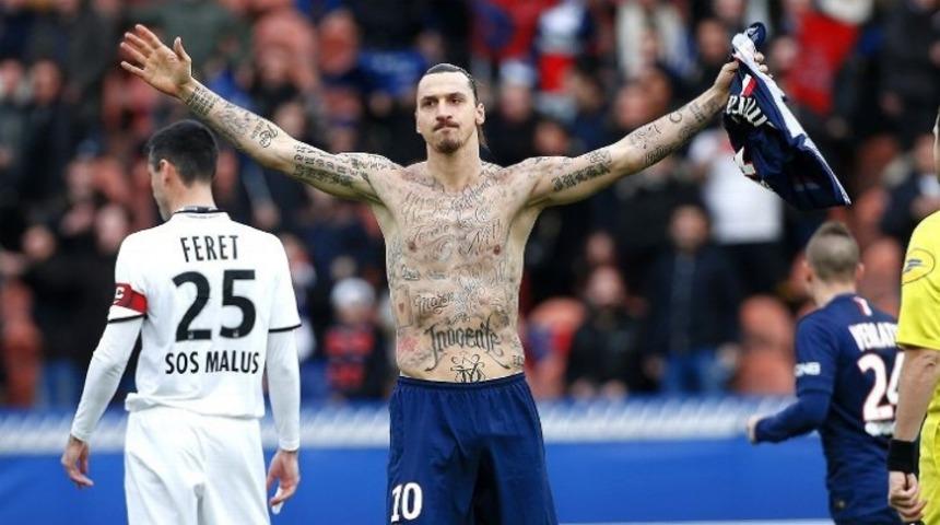 Zlatan Ibrahimovic V&uuml;cuduna A&ccedil;lıktan &Ouml;len 50 İnsanın Adını D&ouml;vmeletti