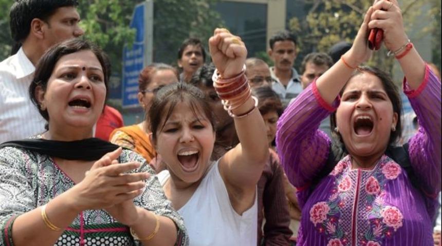 ''&Ccedil;&ouml;z&uuml;m Aslında Basit; Kadın Olmazsa Tecav&uuml;z De Olmaz!''