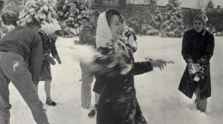 İstanbul'da Kartopu Oynamak Yasaklandı